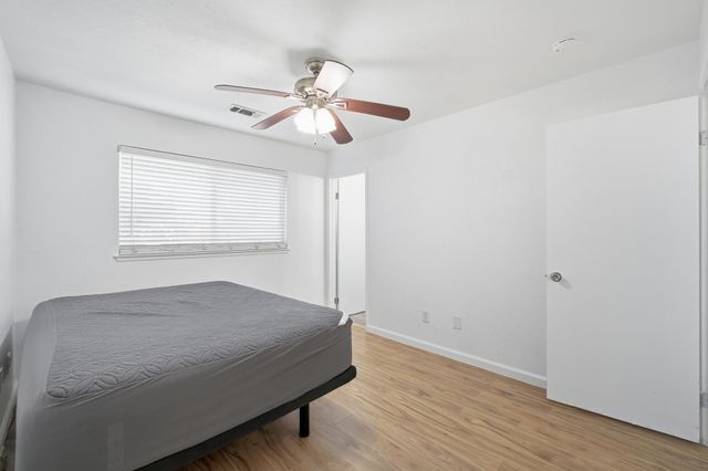 14291 Rosemary Circle, Lemoore, CA 93245