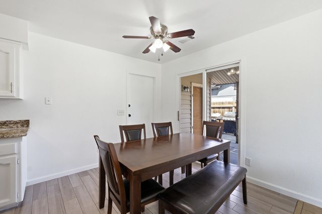 14291 Rosemary Circle, Lemoore, CA 93245