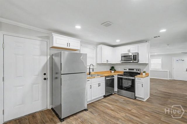 232 Sugden Street, Savannah, GA 31415
