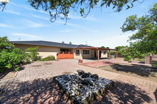 4586 Rose Ave, Oakley, CA 94561
