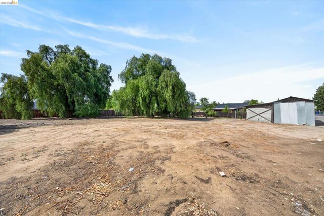 4586 Rose Ave, Oakley, CA 94561