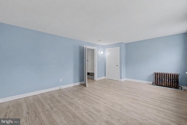 411 LAWRENCE ST, Burlington, NJ 08016