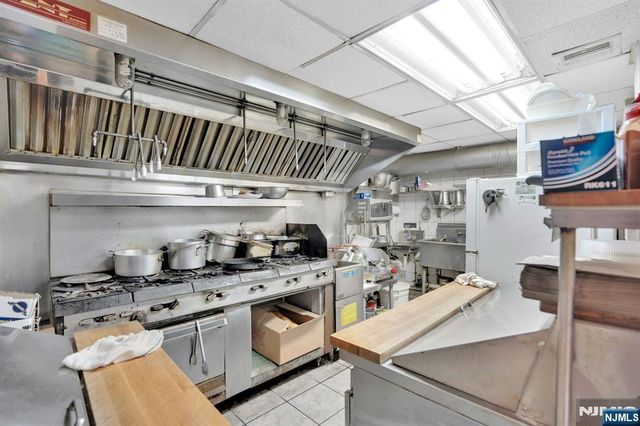 547 High Mountain Road, North Haledon, NJ 07508