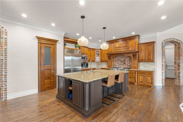 11228 Talamore Boulevard, Bentonville, AR 72712