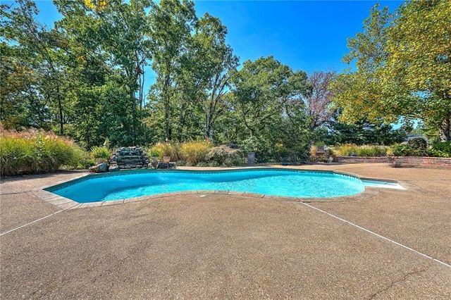 11228 Talamore Boulevard, Bentonville, AR 72712