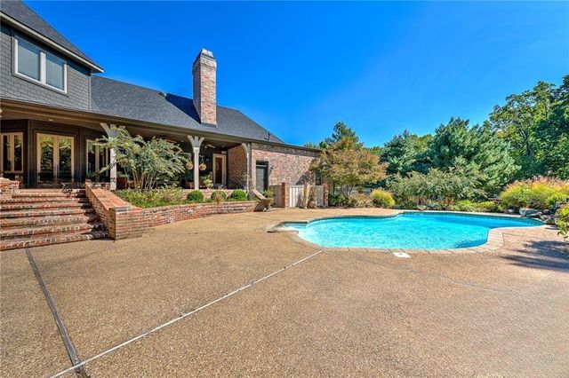 11228 Talamore Boulevard, Bentonville, AR 72712