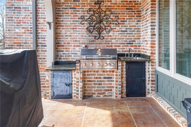 11228 Talamore Boulevard, Bentonville, AR 72712