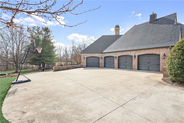 11228 Talamore Boulevard, Bentonville, AR 72712