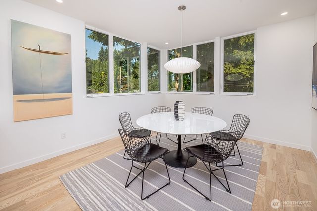 2011 NE 123rd Street, Seattle, WA 98125