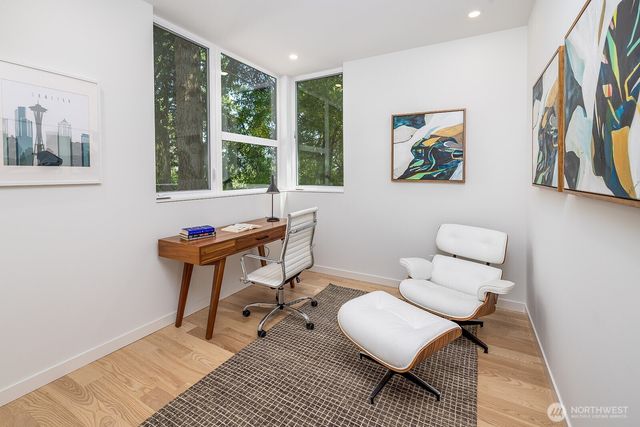 2011 NE 123rd Street, Seattle, WA 98125