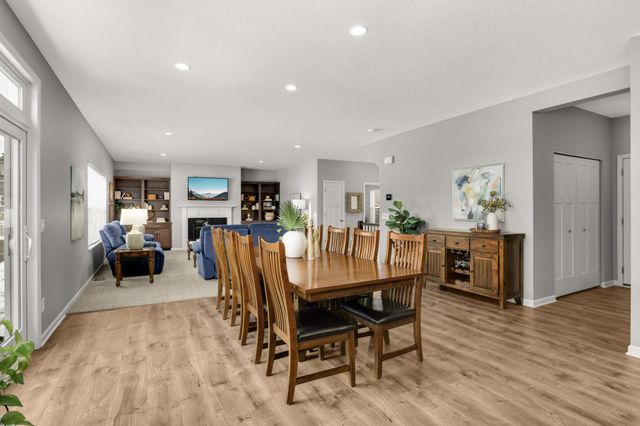 18994 Huxley Avenue, Lakeville, MN 55044