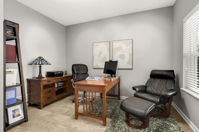 18994 Huxley Avenue, Lakeville, MN 55044