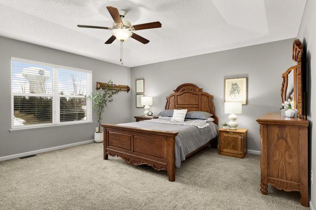 18994 Huxley Avenue, Lakeville, MN 55044