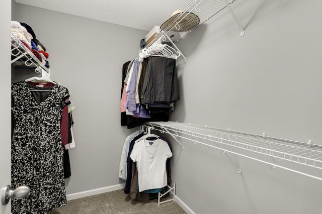 18994 Huxley Avenue, Lakeville, MN 55044