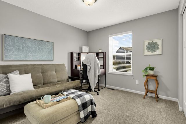 18994 Huxley Avenue, Lakeville, MN 55044