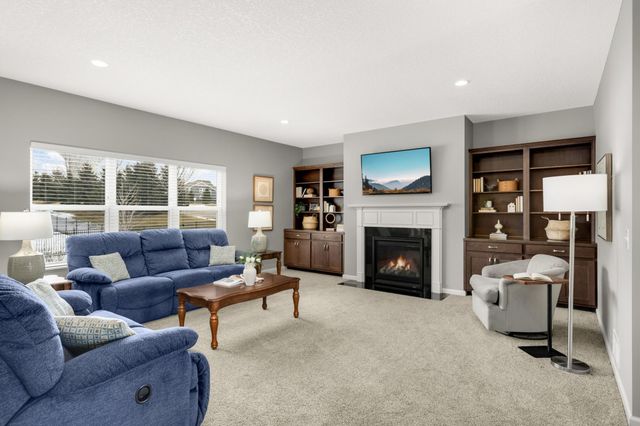 18994 Huxley Avenue, Lakeville, MN 55044