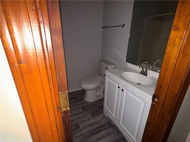 906 Silverwood Drive, Atlanta, GA 30349