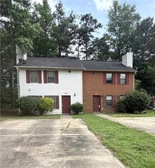 906 Silverwood Drive, Atlanta, GA 30349