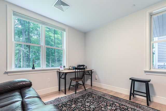 24 Willey Creek Rd Unit 105, Exeter, NH 03833