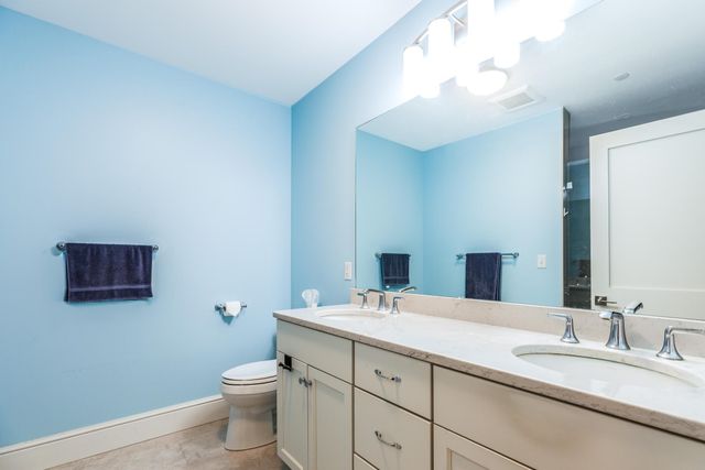 24 Willey Creek Rd Unit 105, Exeter, NH 03833