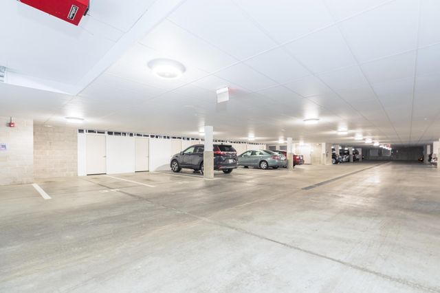 24 Willey Creek Rd Unit 105, Exeter, NH 03833
