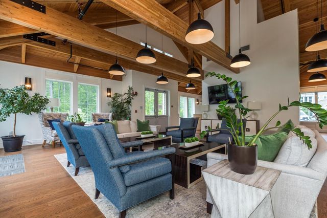 24 Willey Creek Rd Unit 105, Exeter, NH 03833