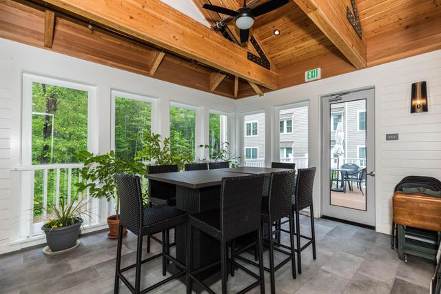 24 Willey Creek Rd Unit 105, Exeter, NH 03833