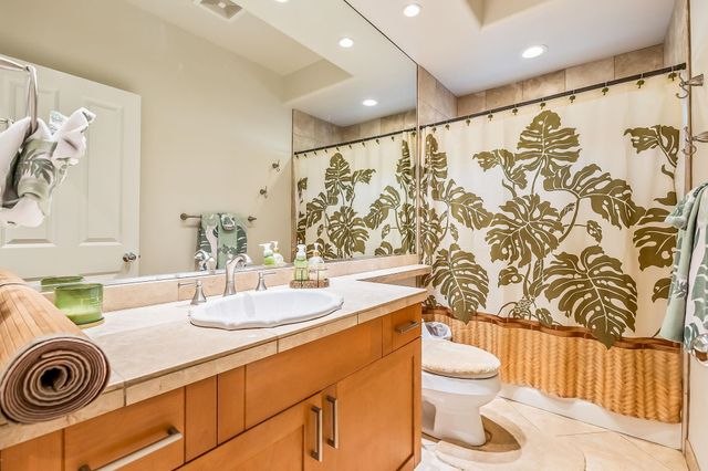 302 Kahana Ridge Dr, Lahaina, HI 96761