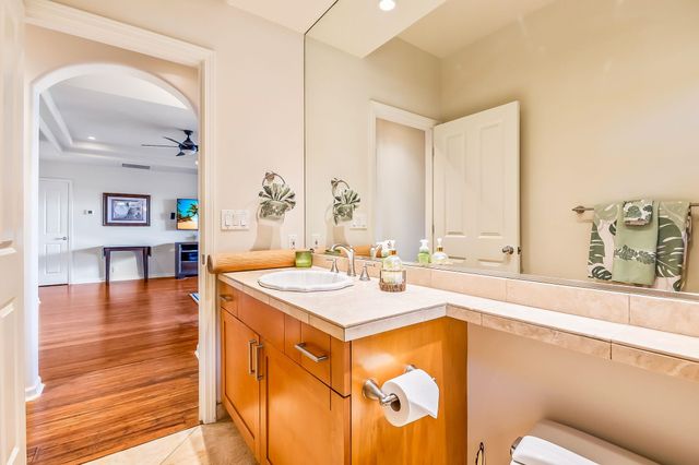 302 Kahana Ridge Dr, Lahaina, HI 96761