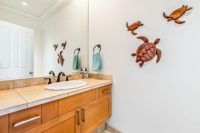 302 Kahana Ridge Dr, Lahaina, HI 96761