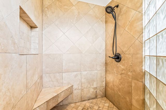 302 Kahana Ridge Dr, Lahaina, HI 96761