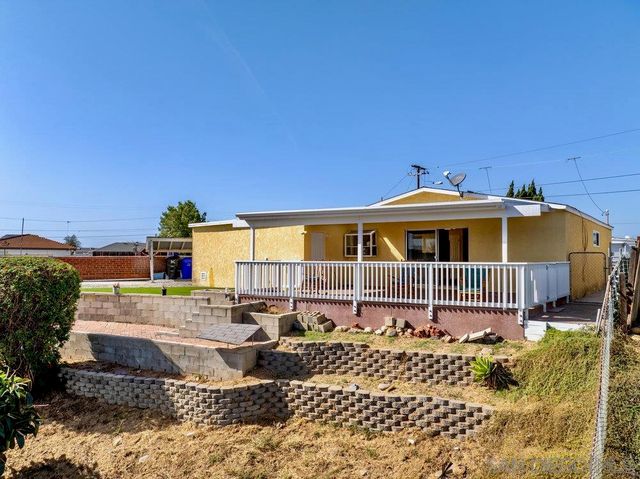 3857 Cody Street, San Diego, CA 92117