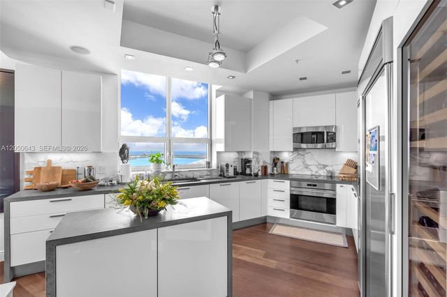 848 Brickell Key Drive LPH4401, Miami, FL 33131