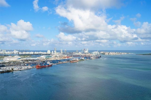 848 Brickell Key Drive LPH4401, Miami, FL 33131