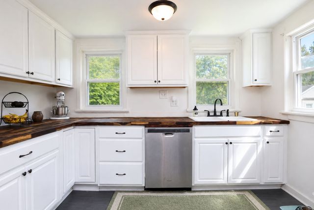 2115 E 13th Street, Des Moines, IA 50316