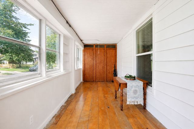 2115 E 13th Street, Des Moines, IA 50316