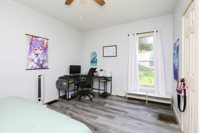 2115 E 13th Street, Des Moines, IA 50316