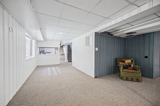 2909 Crestview Avenue, Kalamazoo, MI 49006