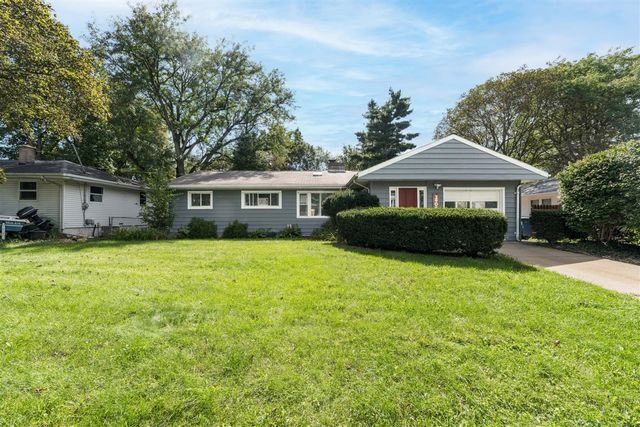 2909 Crestview Avenue, Kalamazoo, MI 49006