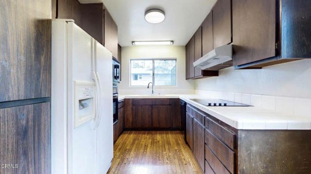 420 S Madison Avenue 112, Pasadena, CA 91101