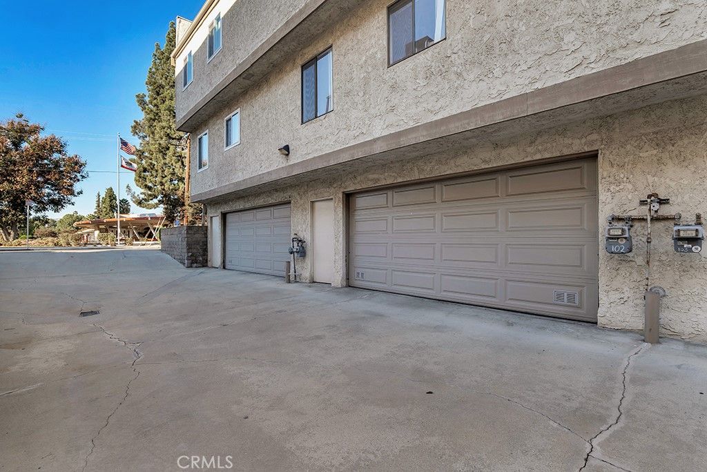 7240 Shirley 102, Reseda, CA 91335 — photo 2