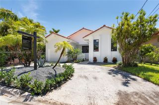 8951 Byron Ave 0, Surfside, FL 33154