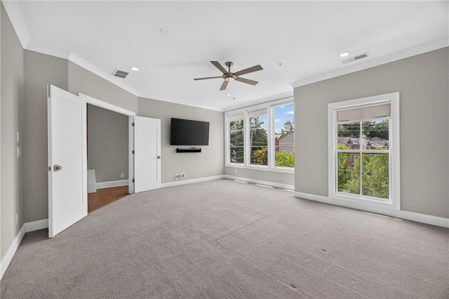 124 W Wieuca Road NE, Sandy Springs, GA 30342