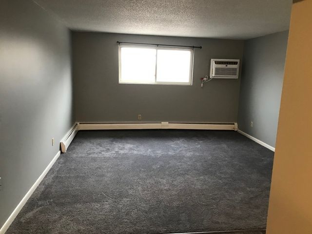 135 Creek Street 9, Wrentham, MA 02093