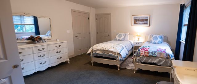 347 Peckerwood Lane, Grants Pass, OR 97527