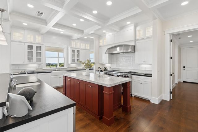 11015 Vintage Rd, Ione, CA 95640