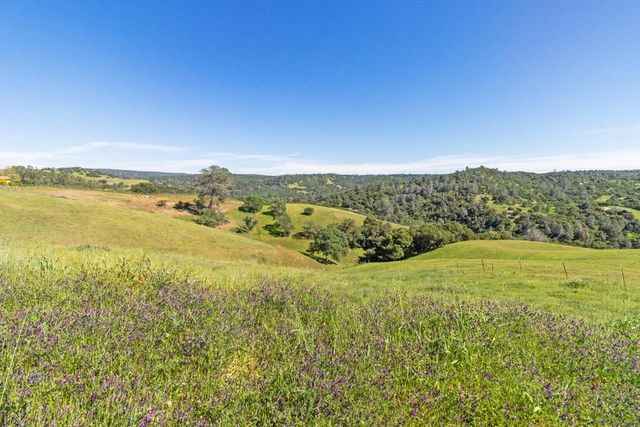 11015 Vintage Rd, Ione, CA 95640