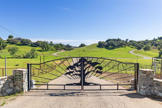 11015 Vintage Rd, Ione, CA 95640