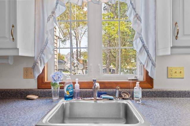 2 Tick Tock Way, East Bridgewater, MA 02333