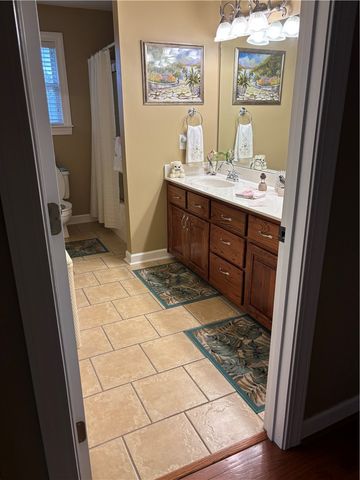 330 Treaty Line, Russellville, AR 72802